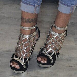 Silver and Black Criss Cross Platform Open Toe Heels Size 8